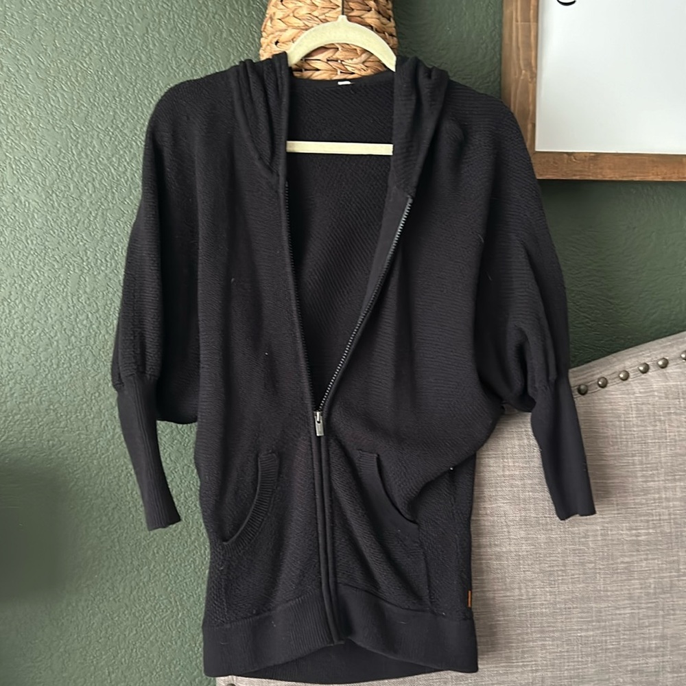 Lucy black zipper sweater